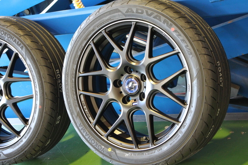 新車 の エスクァイア に 似合う 17インチ は？ | 鈴鹿店 | 店舗ブログ